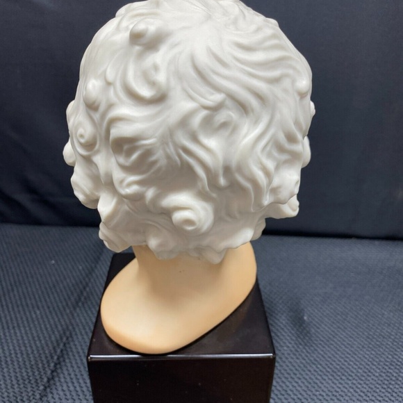 RETIRED CYBIS SIGNED PORCELAIN BUST OF EROS CUPID GOD OF LOVE - Picture 2 of 4